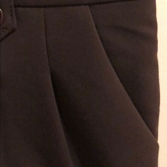 bebe Brown High-Waist Pleated Tailored Shorts - Picture 4 of 7